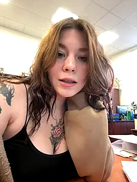 Mimiumuy online show from 10/17/25, 01:57