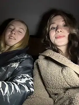 Mimiumuy online show from 12/18/25, 04:00