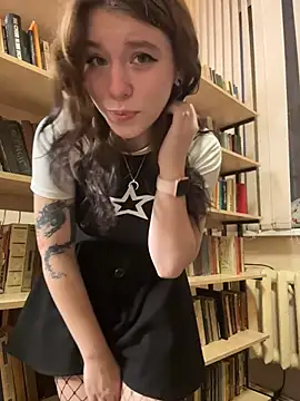 Mimiumuy online show from 10/27/25, 02:40