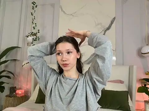 MaryNixon  online show from 04/21/26, 05:25