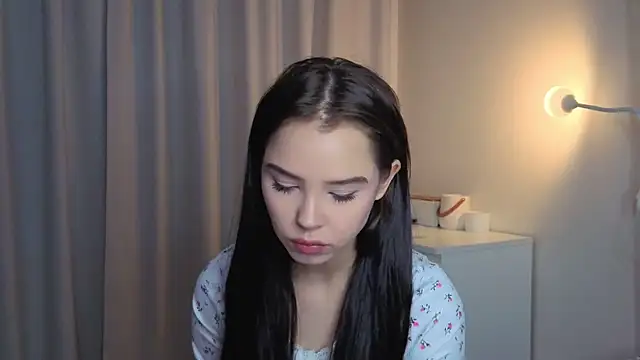 slyshypie online show from 12/18/25, 01:04