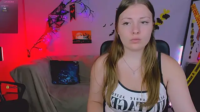 keylas moan online show from 10/30/25, 01:20