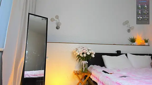 charlottacardi online show from 10/27/25, 03:07