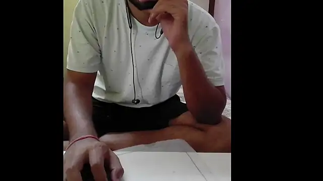 riyamore9623 online show from 11/01/25, 10:09