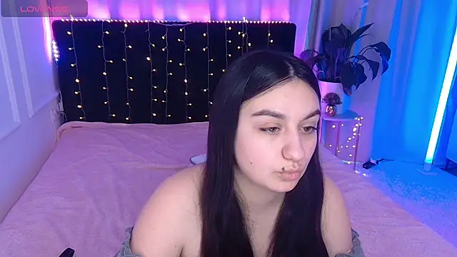 Lola Sparks online show from 11/28/25, 06:35