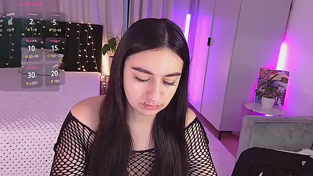 Lola Sparks online show from 09/29/25, 04:19