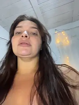 Snapshot of sarahreyess_11 chatting on 10/18/25, 03:52 sarahreyess 11 online show from 10/18/25, 03:52