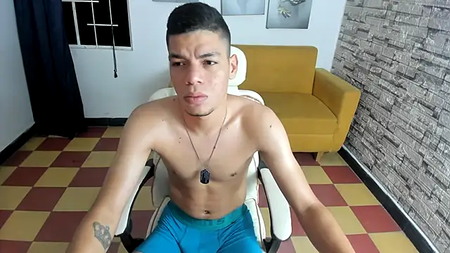 Snapshot of andres_sant chatting on 09/18/25, 04:04 andres sant online show from 09/18/25, 04:04