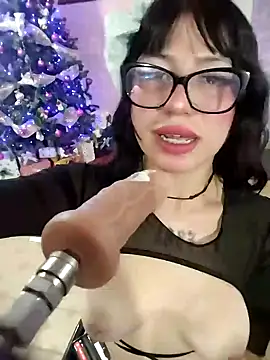 Snapshot of Kitty_Melodi chatting on 12/18/25, 09:25 Kitty Melodi online show from 12/18/25, 09:25