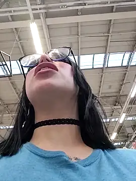 Snapshot of Kitty_Melodi chatting on 10/01/25, 10:13 Kitty Melodi online show from 10/01/25, 10:13