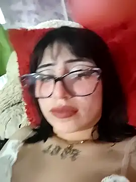 Snapshot of Kitty_Melodi chatting on 09/18/25, 09:51 Kitty Melodi online show from 09/18/25, 09:51