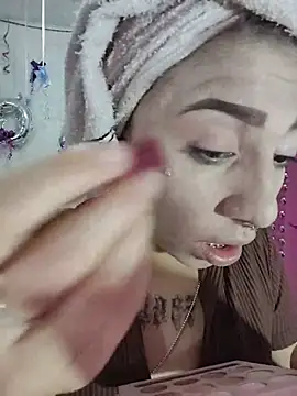 Snapshot of Kitty_Melodi chatting on 06/20/26, 11:04 Kitty Melodi online show from 06/20/26, 11:04