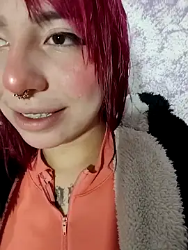 Snapshot of Kitty_Melodi chatting on 06/18/26, 11:37 Kitty Melodi online show from 06/18/26, 11:37