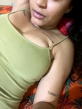 clarinha2 online show from 12/21/25, 06:31