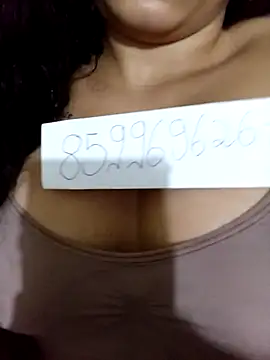 Snapshot of clarinha2 chatting on 10/07/25, 01:17 clarinha2 online show from 10/07/25, 01:17