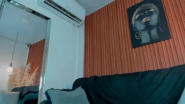 EvamilfXXX online show from 11/29/25, 02:55