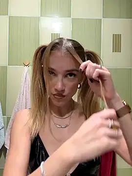 TeaseRosie online show from 10/18/25, 08:38