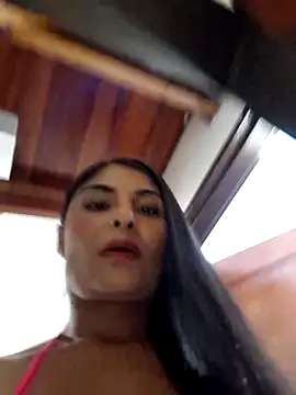 Snapshot of LaiaTorres1 chatting on 09/18/25, 09:56 LaiaTorres1 online show from 09/18/25, 09:56