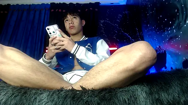 SemerHott online show from 12/17/25, 11:37