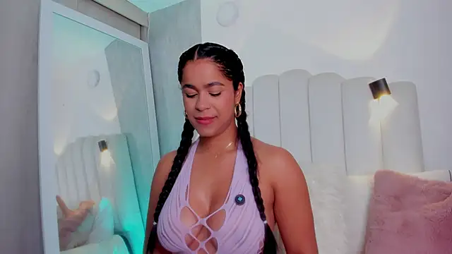 danna ross25 online show from 10/13/25, 11:56