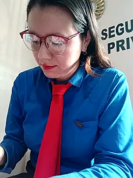 Hannah-colx online show from 11/10/25, 01:27