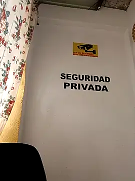 Hannah-colx online show from 11/28/25, 06:19