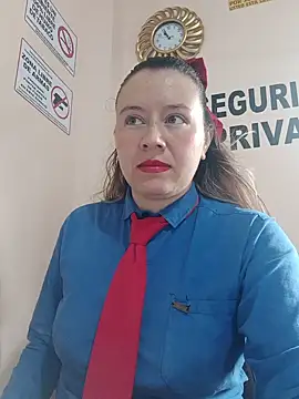 Hannah-colx online show from 05/17/26, 03:56
