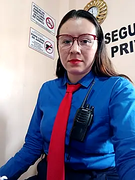 Hannah-colx online show from 11/04/25, 04:00