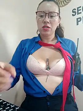 Hannah-colx online show from 09/14/25, 12:49