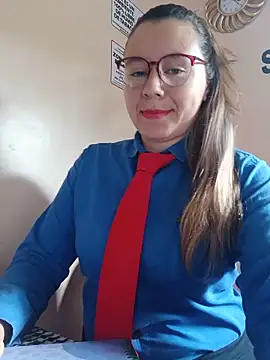 Snapshot of Hannah-colx chatting on 06/08/26, 03:01 Hannah-colx online show from 06/08/26, 03:01