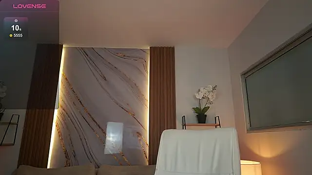 GiaNovak online show from 12/20/25, 07:06