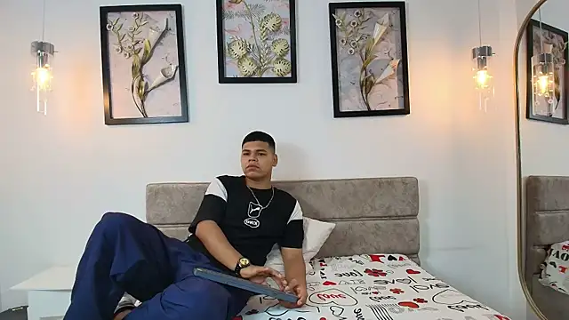 DannySamm online show from 10/13/25, 12:18