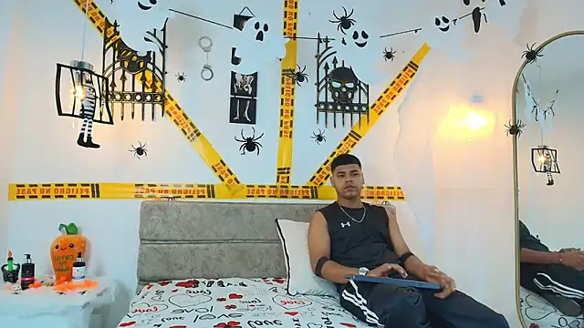 DannySamm online show from 10/28/25, 12:04