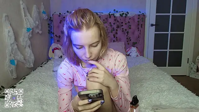 Pink Lila18 online show from 02/16/26, 01:04