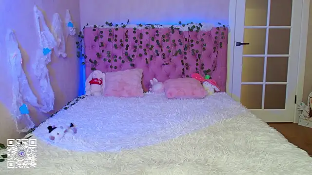 Pink Lila18 online show from 02/21/26, 12:45