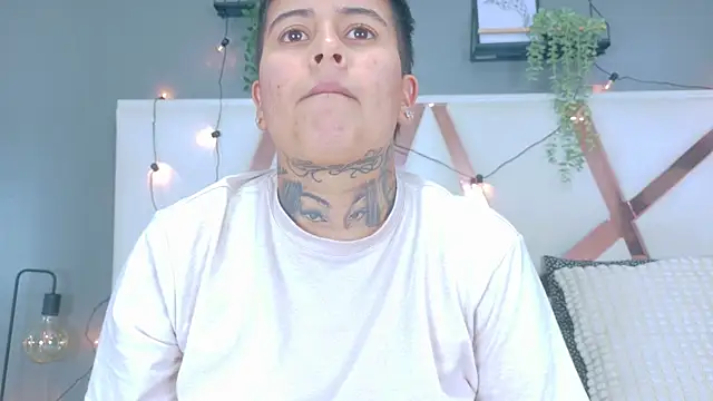 ScarlettVex   online show from 11/24/25, 07:47