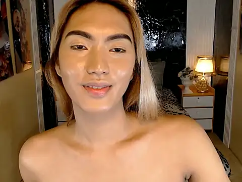 AthenaFLamia online show from 11/30/25, 06:58