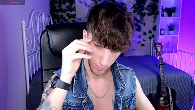 mark caron online show from 10/03/25, 08:32