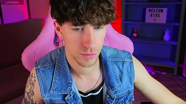 mark caron online show from 10/19/25, 08:22