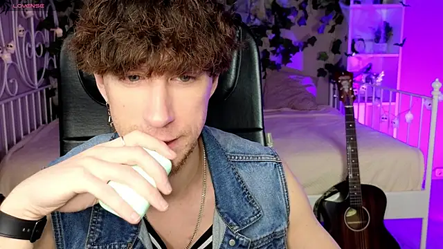 mark caron online show from 11/02/25, 03:39