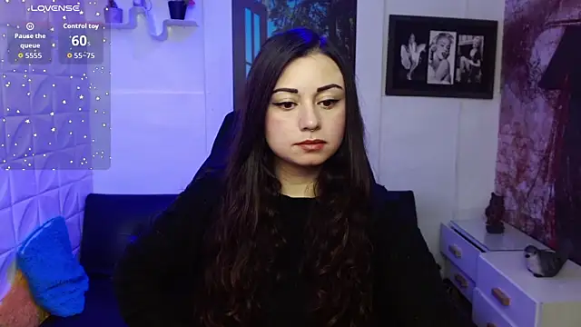 Eva Roussell online show from 11/11/25, 03:29