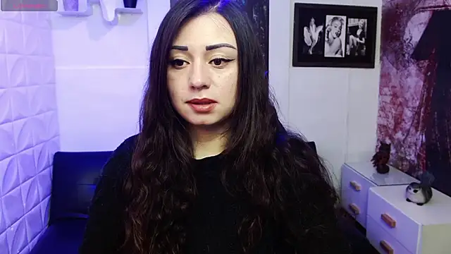 Eva Roussell online show from 11/08/25, 02:42