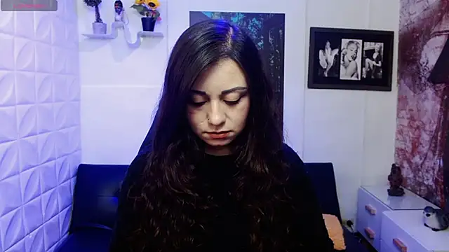 Eva Roussell online show from 11/14/25, 02:32