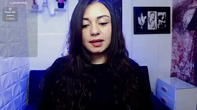 Eva Roussell online show from 10/24/25, 02:38