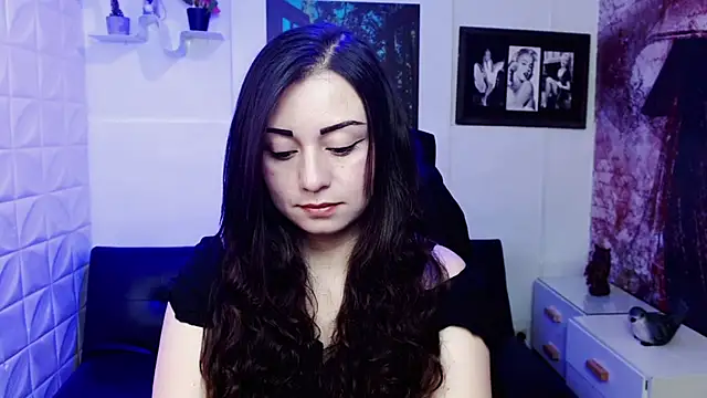 Eva Roussell online show from 11/12/25, 03:05