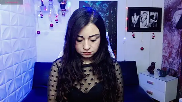 Eva Roussell online show from 12/15/25, 02:23