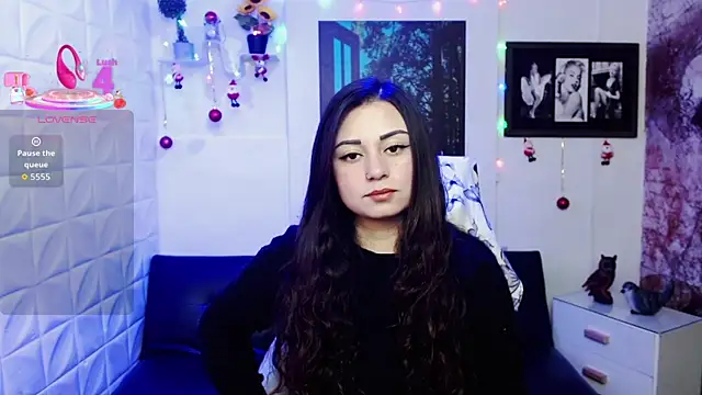 Eva Roussell online show from 12/16/25, 03:38