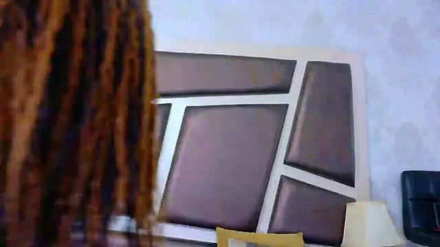 EmilieLake online show from 05/26/26, 07:56