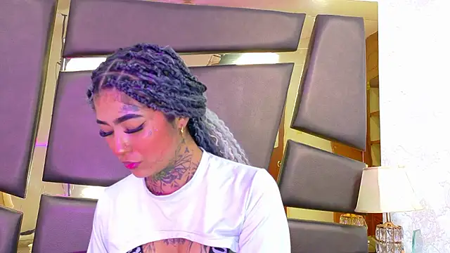 EmilieLake online show from 02/02/26, 07:35