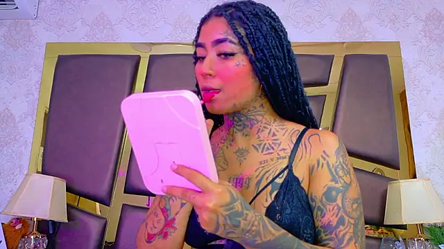 EmilieLake online show from 03/11/26, 09:42